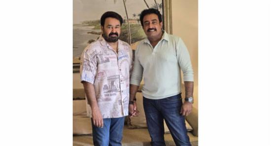 ඉන්දීය නළු මෝහන්ලාල් හා බිමල් ජයකොඩි අතර හමුවක්